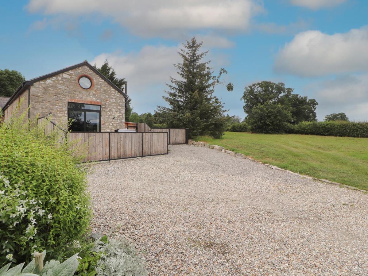 The Old Workshop Denbigh Exterior foto